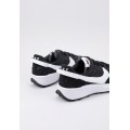 NIKE WAFFLE DEBUT
