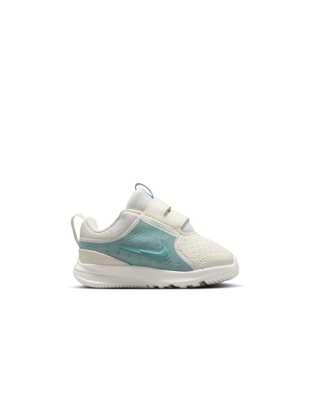 NIKE STAR RUNNER