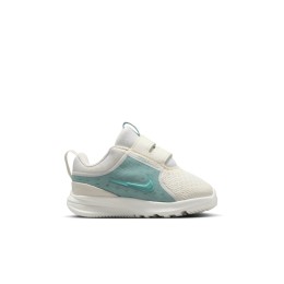 NIKE STAR RUNNER