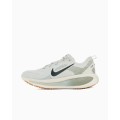 NIKE VOMERO 111