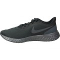 NIKE REVOLUTION 5